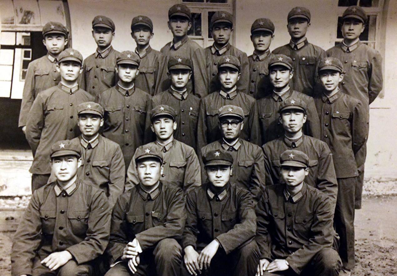 1966年2月3日,米学东出生于吉林省长春市.