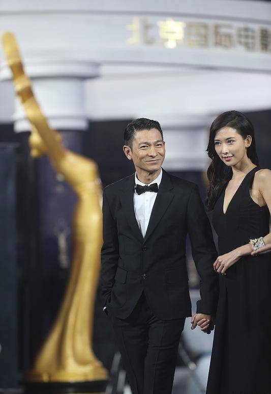 刘德华德才兼备,却当众说讨厌小林青霞,两人到底有什么恩怨纠葛?