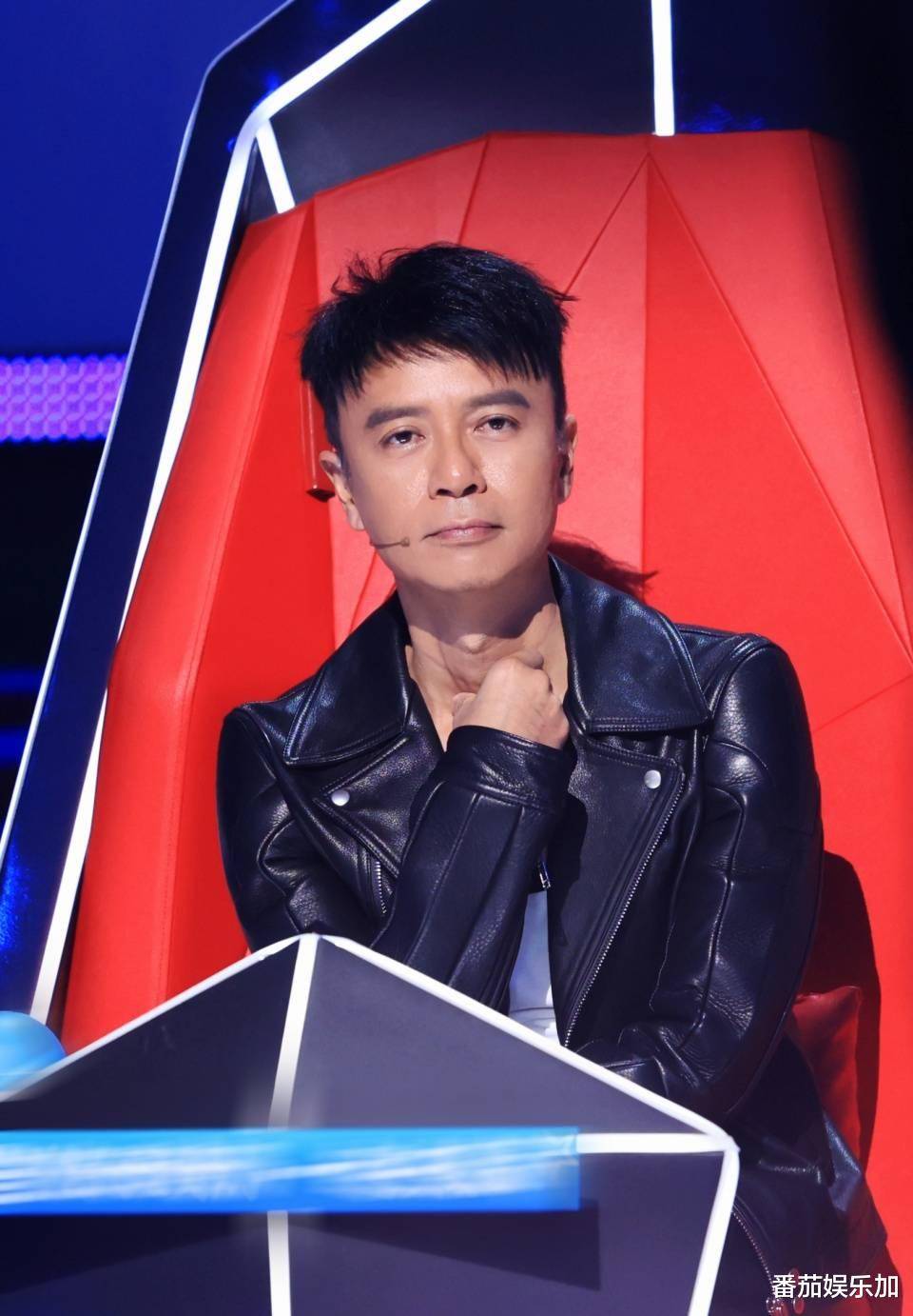 知名歌手李克勤的评论区彻底失控了_李玟_节目_声音