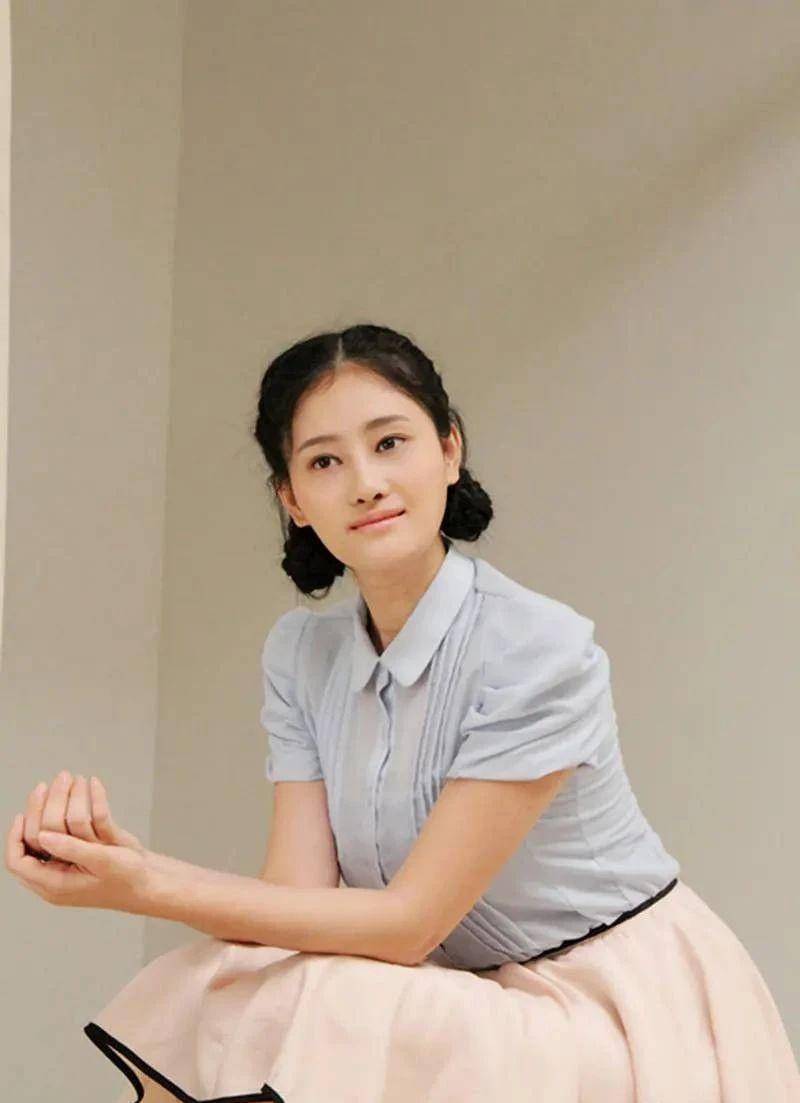 反派女牛丽燕:8岁被导演相中,演反派招人骂,调侃:被骂是幸福_角色