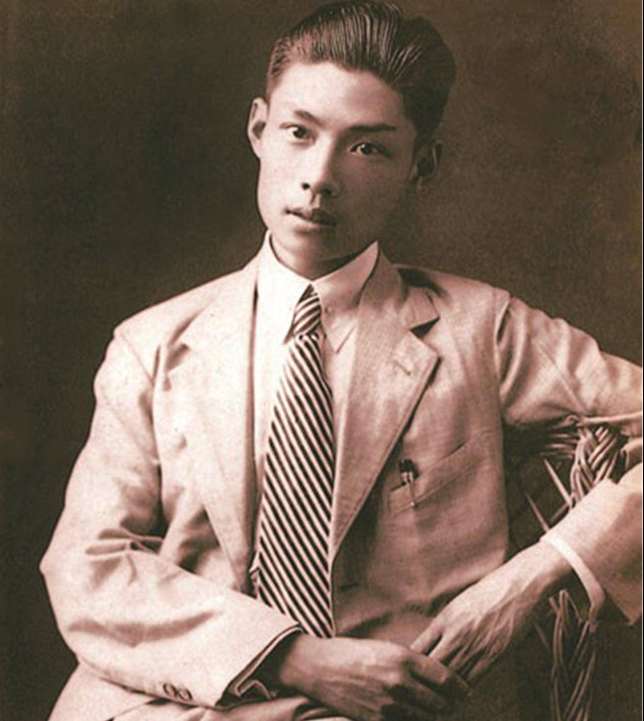 潘汉年:解放前夕冒死转移李济深至北平!