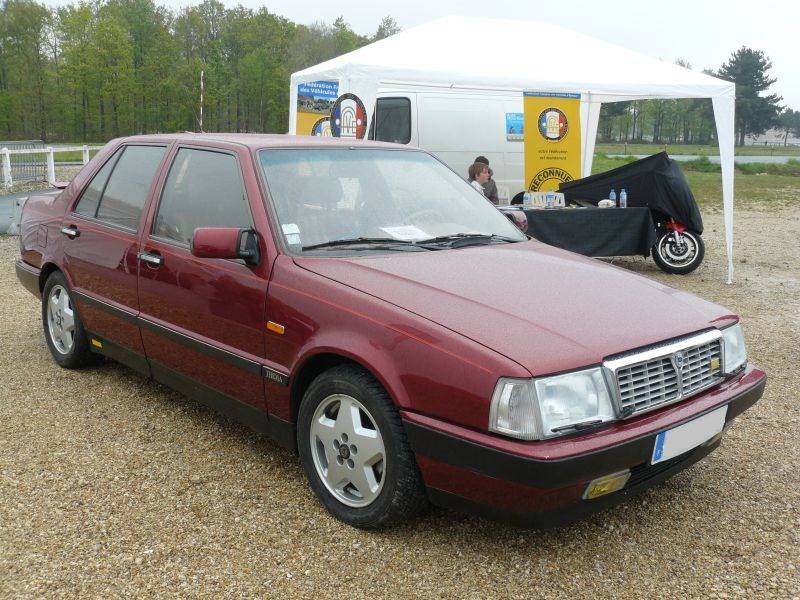 强调豪华与性能,拥有绝佳操控和稳定性-蓝旗亚thema_搜狐汽车_搜狐网