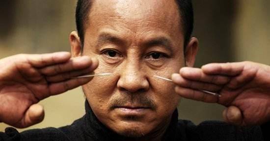 飞针.又名飞钉,镖针,俗称"飞钉子",中国脱手镖的一种.