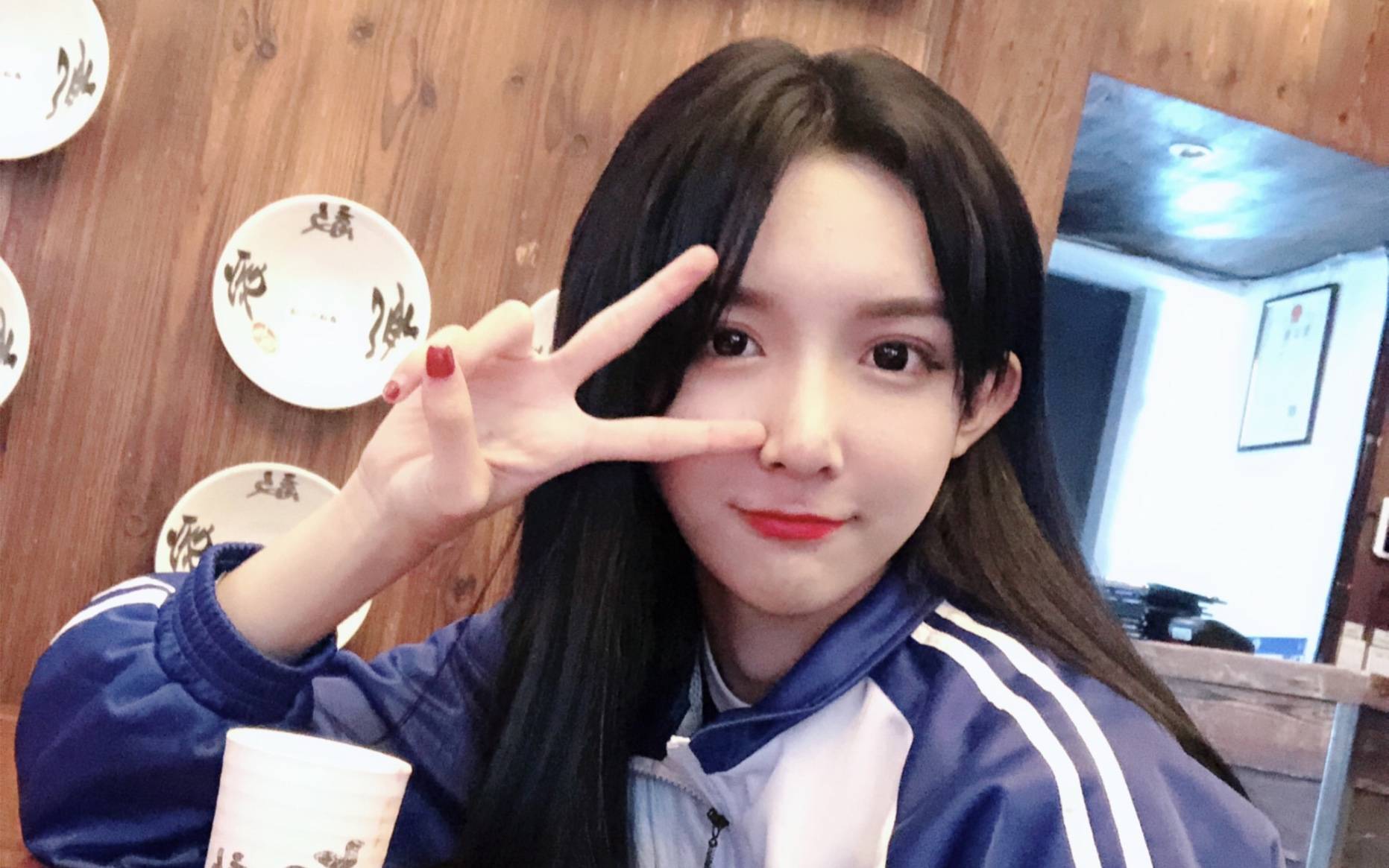 网络红人艾比:变性手术后每天都在流血,只能躲在家里哭泣_女性_生活