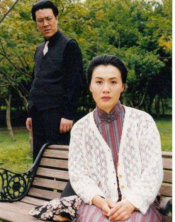 李媛媛:因有喜拒绝治病,冒伤生下孩子,男子发誓终身不娶_杨诚_工作