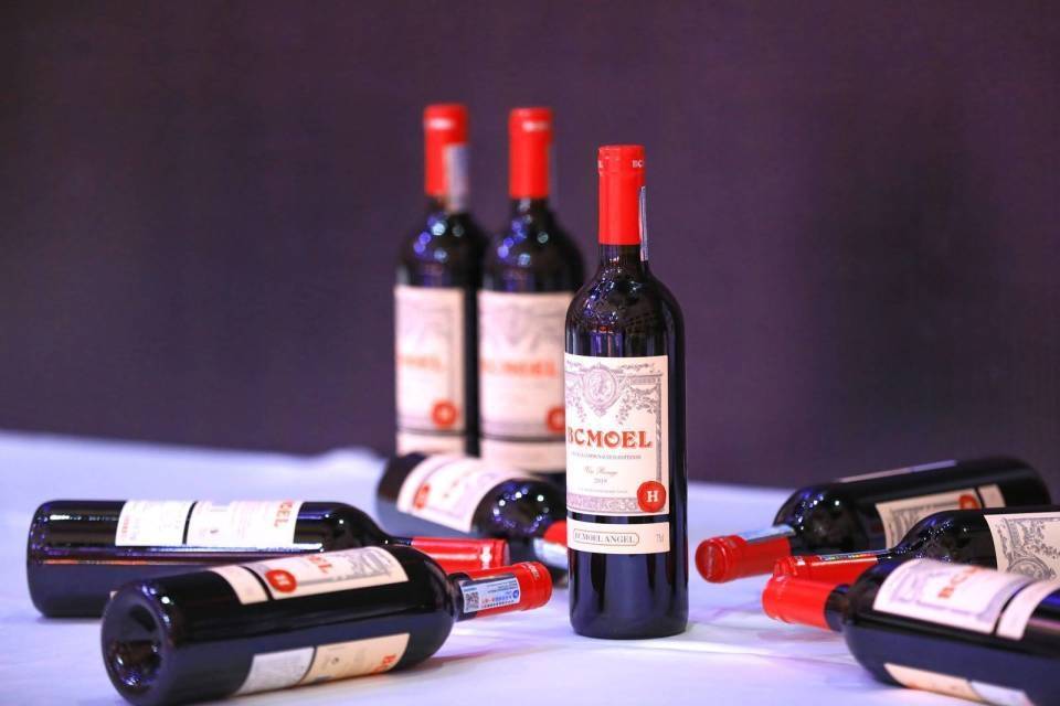 法国柏翠bcmoel奢华之夜暨中秋答谢会在呼和浩特举行_文化_嘉宾_生活