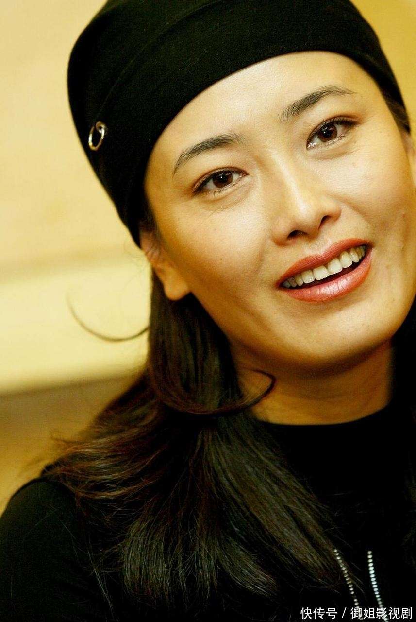 "荧屏坏女人":跟初恋同居八年无果,嫁初恋好兄弟先婚后爱_申军谊_贾妮