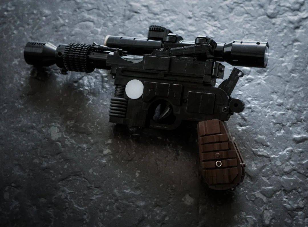 dl-44手枪/电吉他踏板—乐高优秀moc作品日赏【vol.