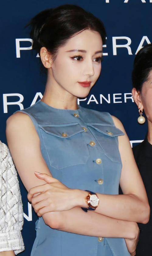 迪丽热巴被曝大瓜!国外生子被私家侦探拍到,孩子生父好像暴露?