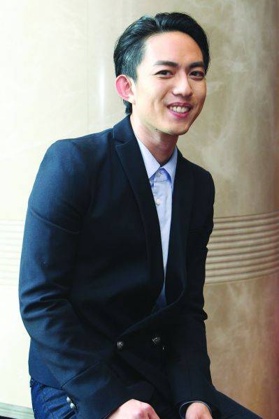 林宥嘉1岁女儿正脸罕曝光,太像爸爸,一家四口合体生日会超豪华_照片