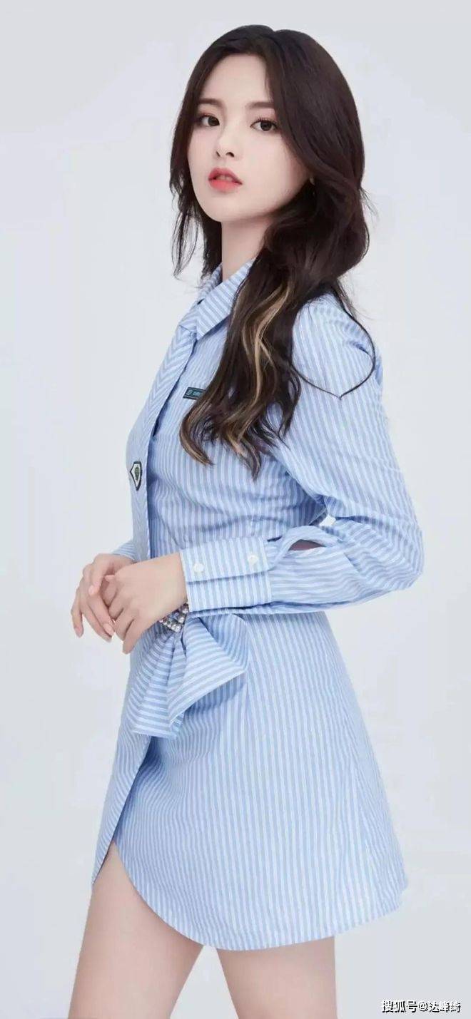 锦鲤女孩杨超越,她为何能凭借《卡路里》中的一句魔性歌词火遍全网?
