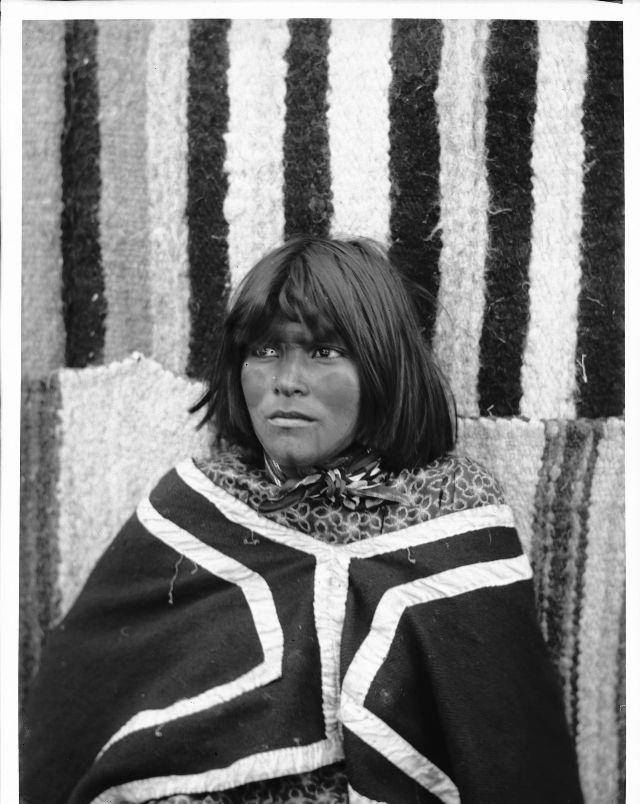 在18世纪晚期,切罗基族的女性都是作为公民参与部落事务的.