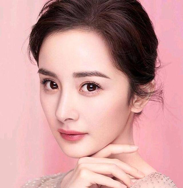 杨幂——俏皮少女颜_进行_宝宝_鼻孔