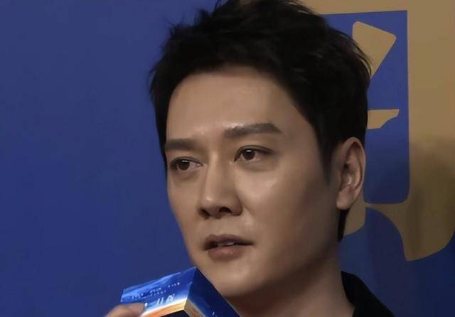 生了儿子,却没有抚养权,36岁的赵丽颖,早已走上了另一条大道_冯绍峰