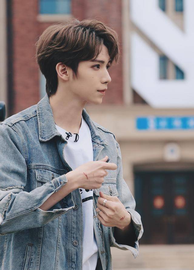 青3二次顺位发表,与周柯宇相比,罗一舟能与余景天争c的原因?