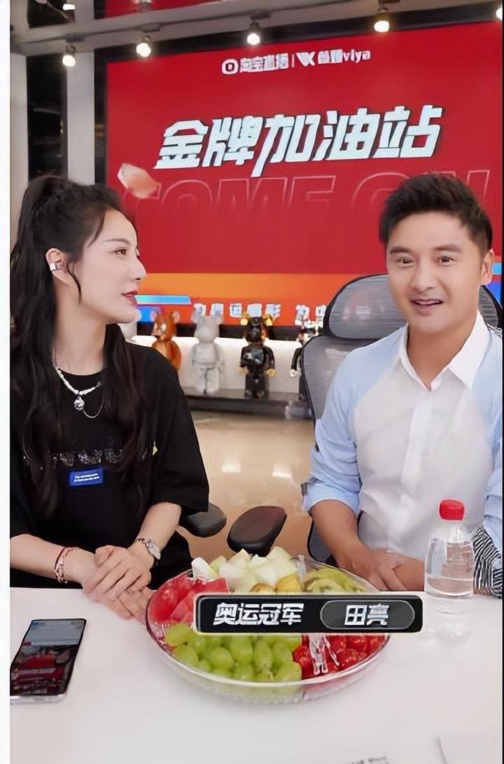 "cba指环王"苏伟:娶美女空姐,生3胎儿女双全,今退役开公司_篮球_家庭