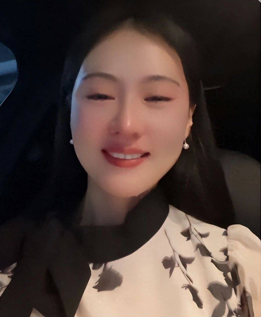 近日,抖音博主"相宜博士"(原名张婷)在抖音平台发布视频,表示自己频繁