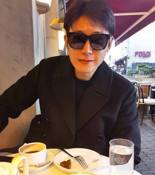 陆毅:年纪大了看重健康,46岁生日当天一头扎进健身房用运动庆生_鲍蕾