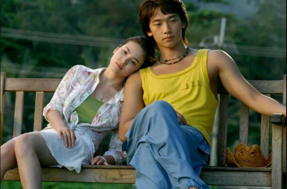 《黑暗荣耀》宋慧乔泳装素颜照超甜美 网友梦回19年前她与rain的