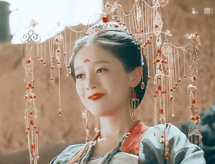 上映3年,女主没有了名气,男主角却在《长歌行》当配角