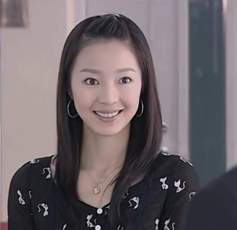 徐峥带不红她,靳东接着带,今38岁搭档赵丽颖,终于红起来了_刘美希