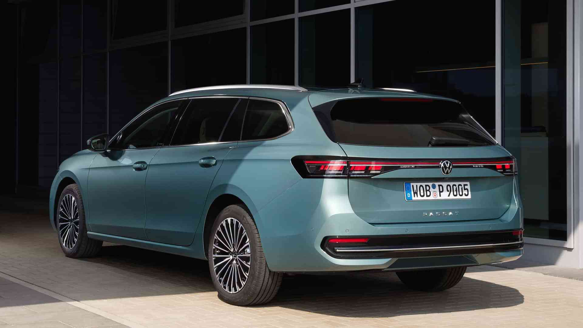 2024款帕萨特b9首次亮相 外观和内饰大改 仅提供旅行版 明年春季上市