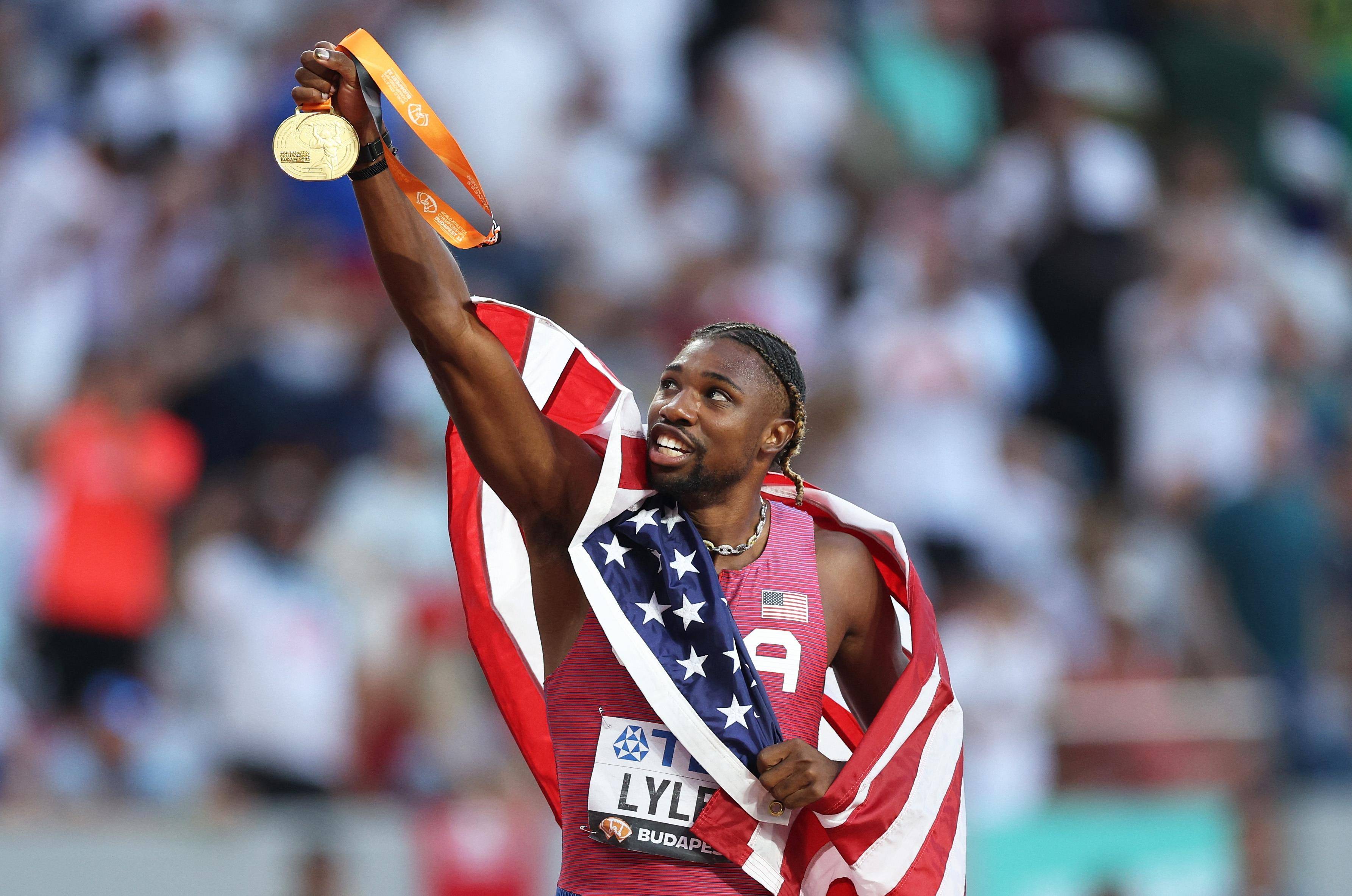 美国田径运动员诺亚·莱尔斯(noah lyles 在男子 100 米决赛中表现