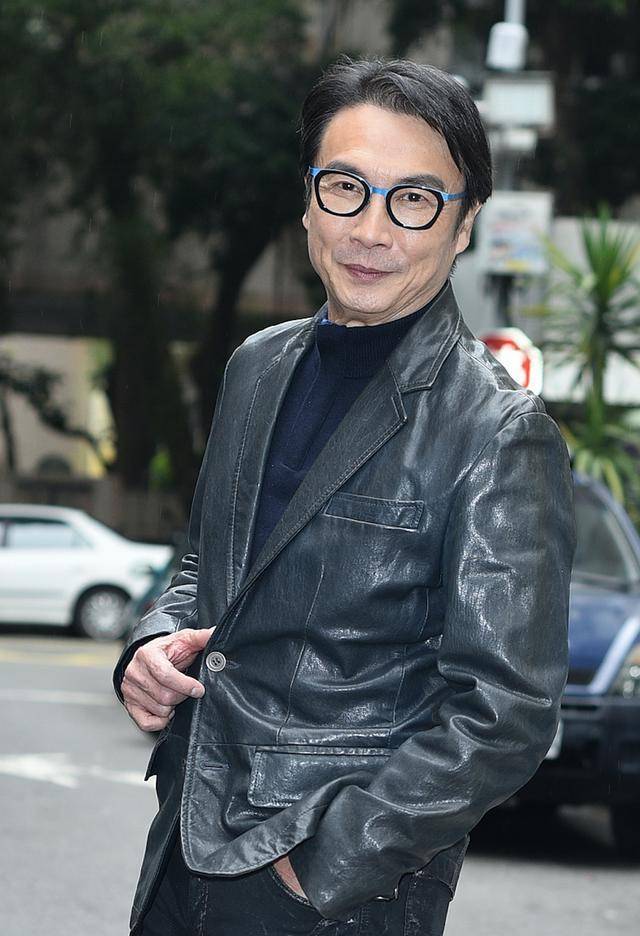 刘松仁:暗恋赵雅芝,与米雪传过绯闻,娶小20岁空姐,现状如何?