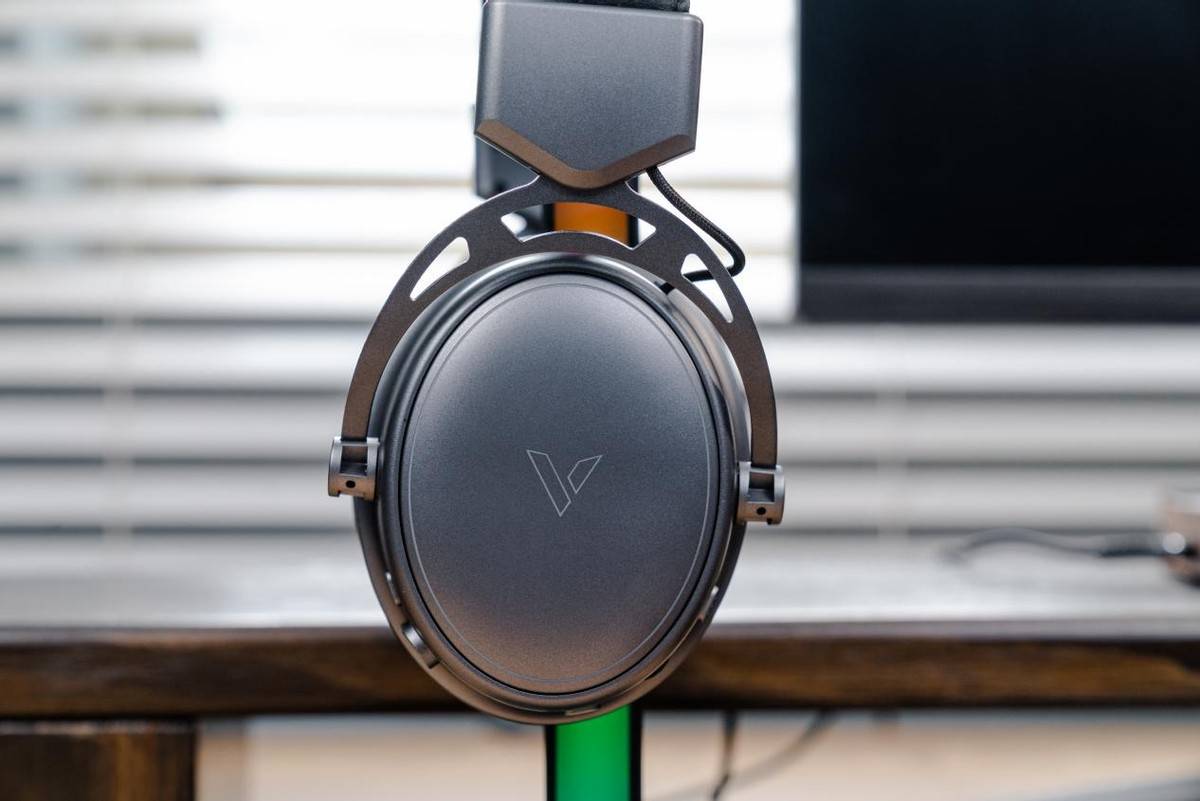 双模无线连接、双音腔 雷柏VH800游戏耳机测评