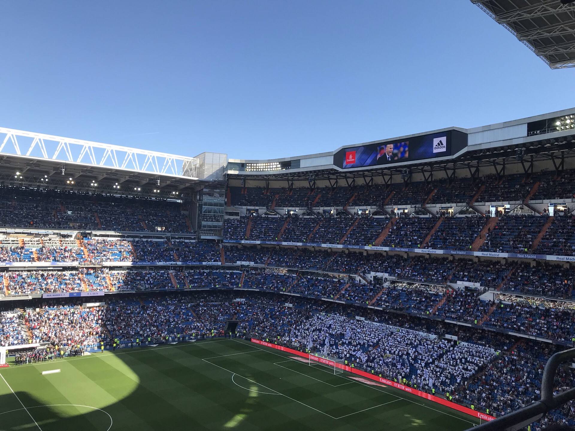 伯纳乌球场是皇马的主场,也是西班牙足球的象征之一.