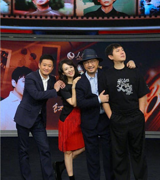 吴京嘴太损了!晒合照问沈腾捂嘴是为了不用p图吗?