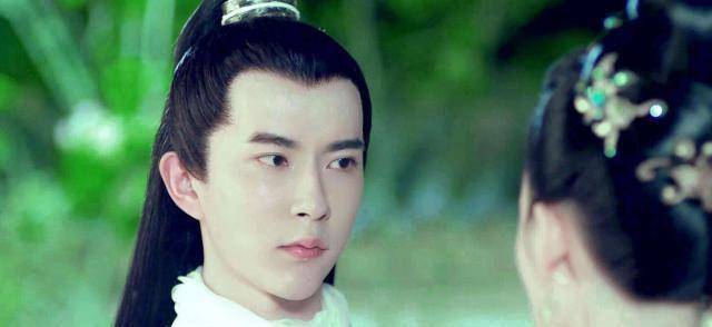 杀青,于朦胧化身病娇美男,女主是她十分吸睛_剧中_邢菲_古装