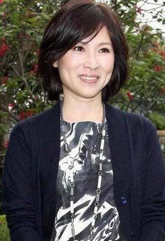 林慧萍的低调爱情,爱上四个男人,59岁还未婚_潘博_公司_张菲