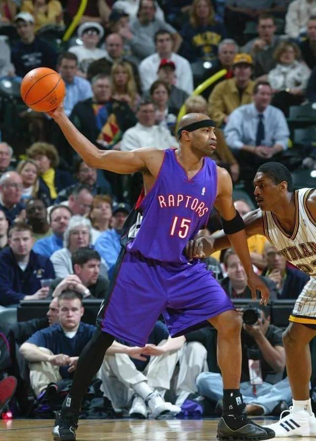 那些年那些队-2000猛龙队(00-01赛季)_卡特_季后赛_阵容