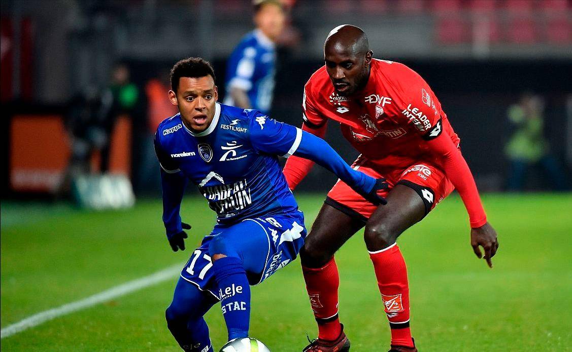 今日足球:奥萨苏纳对阵巴塞罗那 图卢兹对阵克莱蒙_西甲联赛_实力