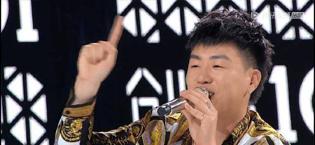 黄子韬主持失误,sunnee行为异常,却是他惹的祸,紫宁的表情亮了_胡一天