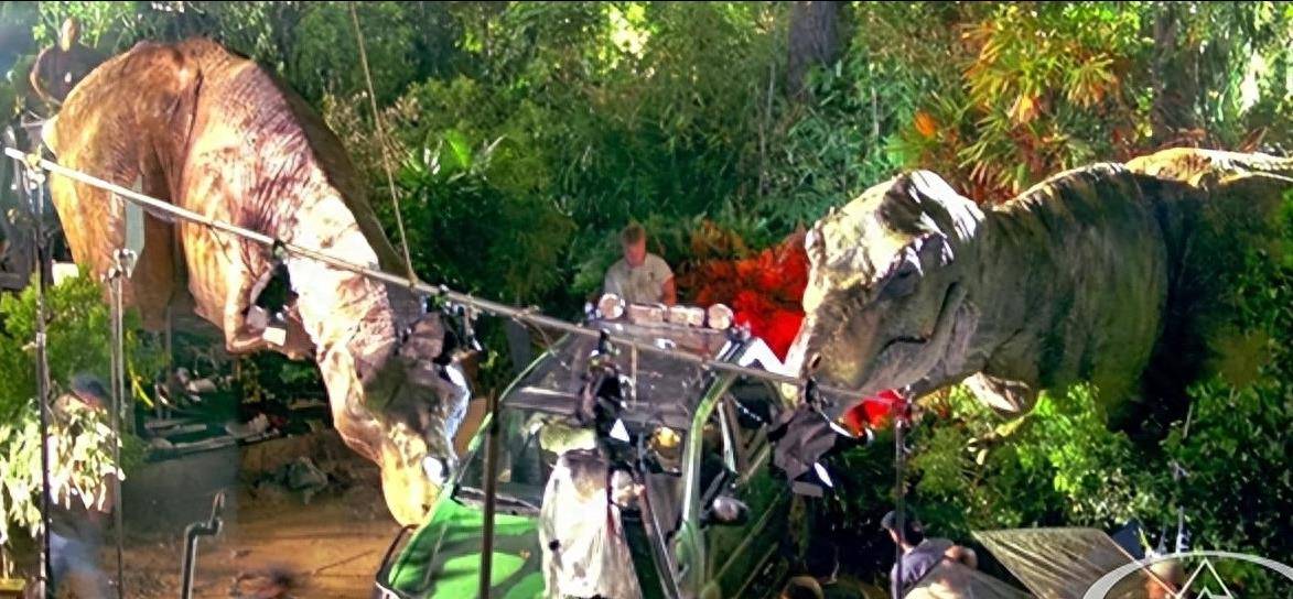 查德维克·博斯曼在《复仇者联盟4:终局之战》拍摄现场《幽灵的威胁》