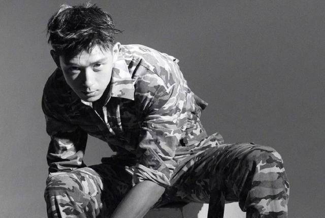 有种"帅气"叫李现穿军装,化身热血硬汉,瞬间帅出新高度_造型_关系