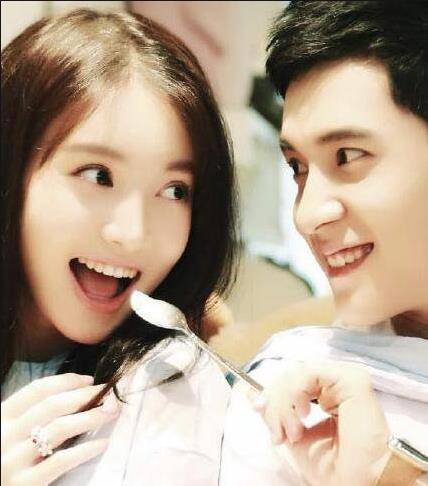 "直男收割机""内地版萧亚轩"金晨,了解一下_邓伦_恋情_男友