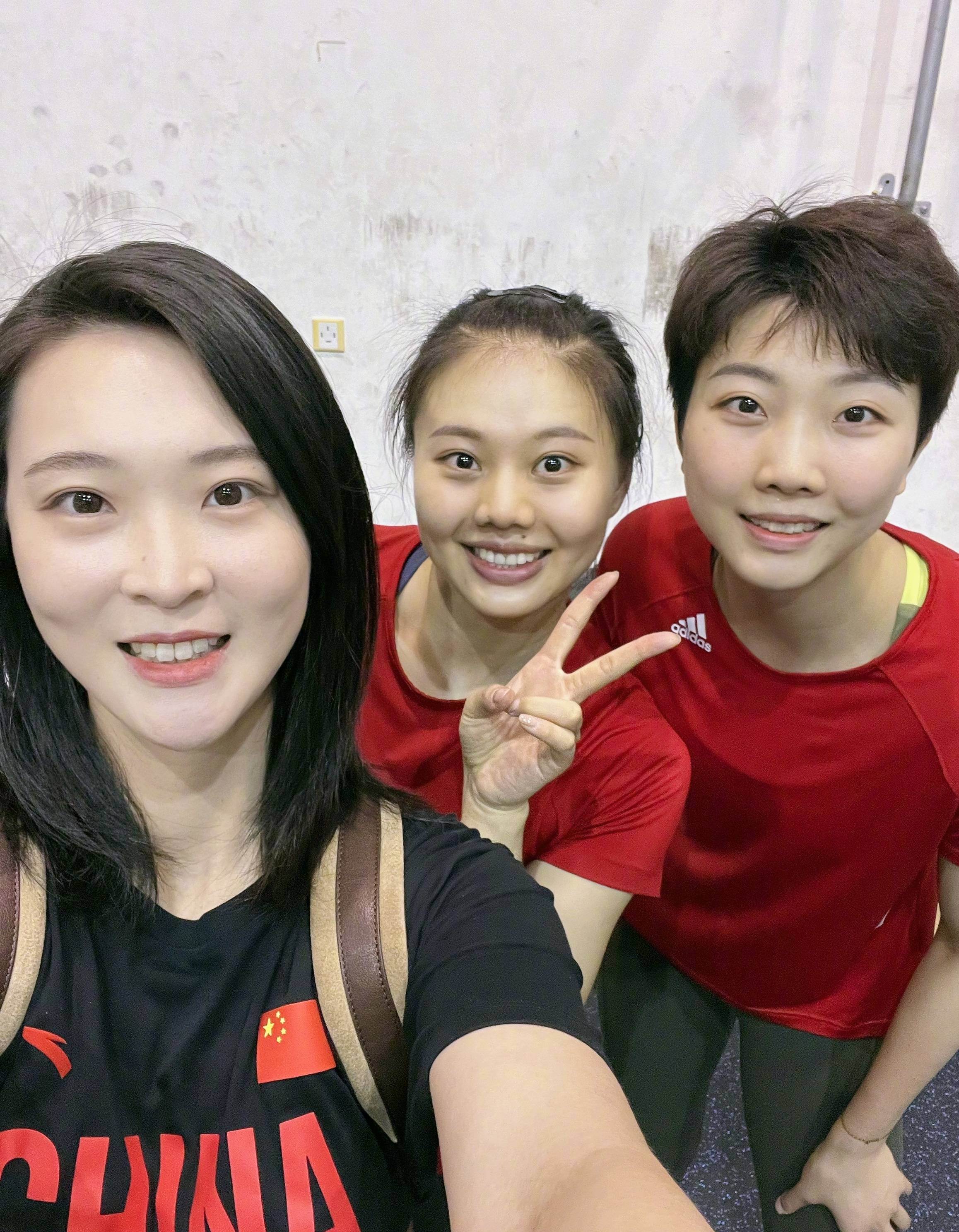 女排名将驰援,新职务曝光,蔡斌选择大有深意_惠若琪_中国女排_朱婷