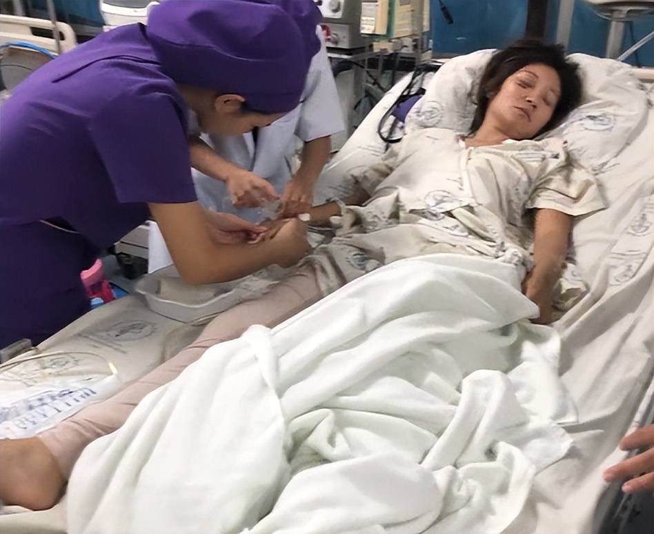 王暖暖将起诉离婚,怕一半财产分给凶手,自曝差点被丈夫卖缅北_朋友