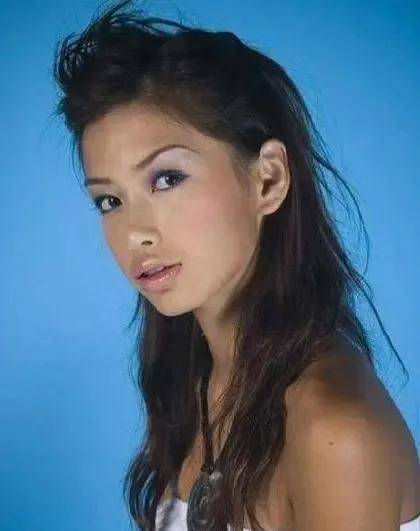 抠图女王杨颖,曾经资源拿到手软,没想到离开晓明,啥也不是_黄晓明