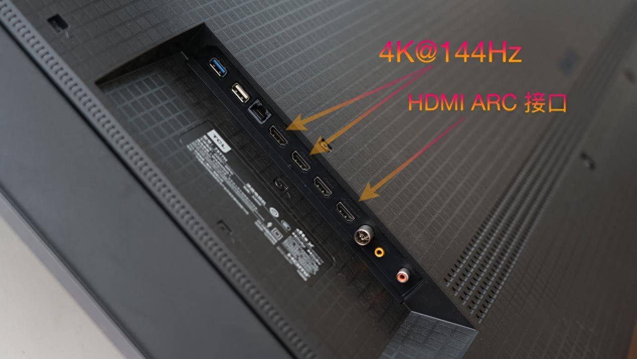 兼容性上,tcl t7h电视超前配置的接口,自带双usb接口,其中一个为usb3.