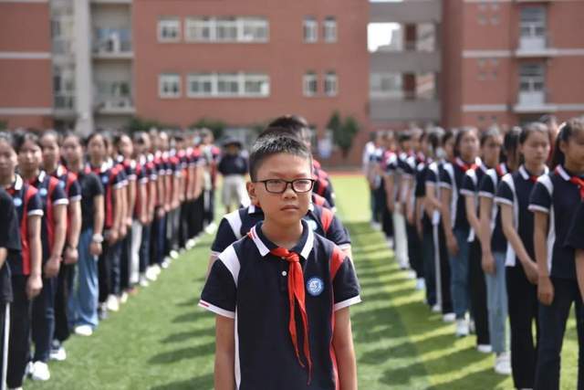 无锡市南湖中学2023年秋学期开学典礼隆重举行_梦想_征程_目标