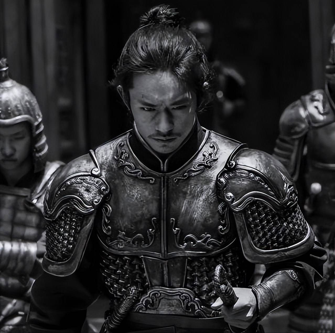 到《长城》《狙击手》中英勇善战的我们军人,家国情怀一直是张艺谋