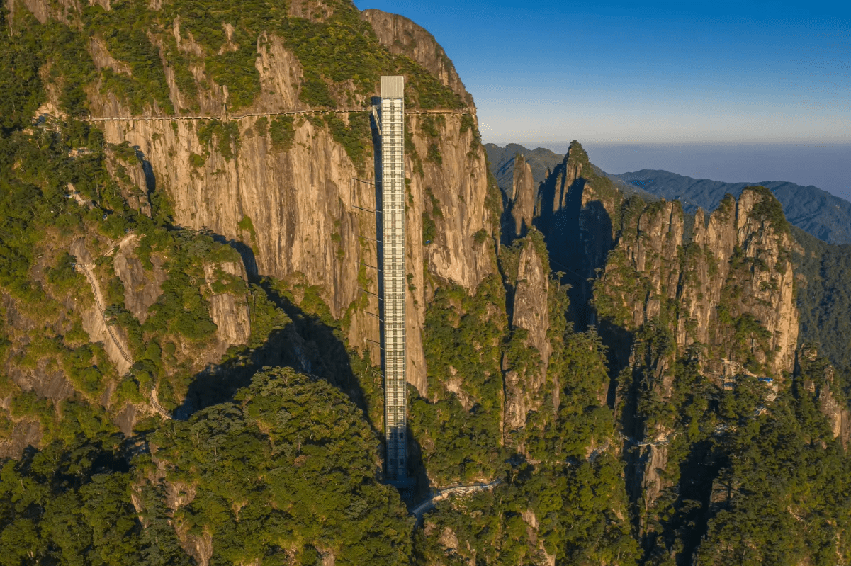 奇幻太空演奏会引爆网络!东西合奏奏响郴州宜章莽山文旅最强音