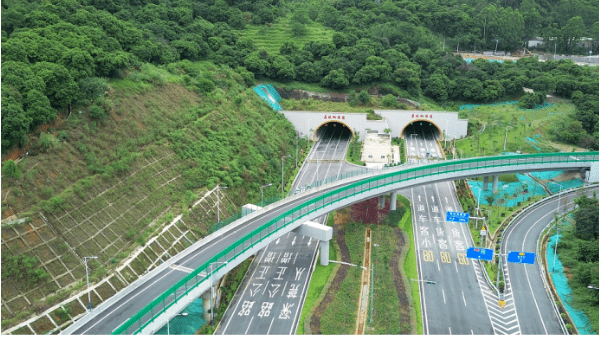 荔枝坳隧道(长1380m)全封闭声屏障 半封闭声屏障四丰立交(国道g324)该