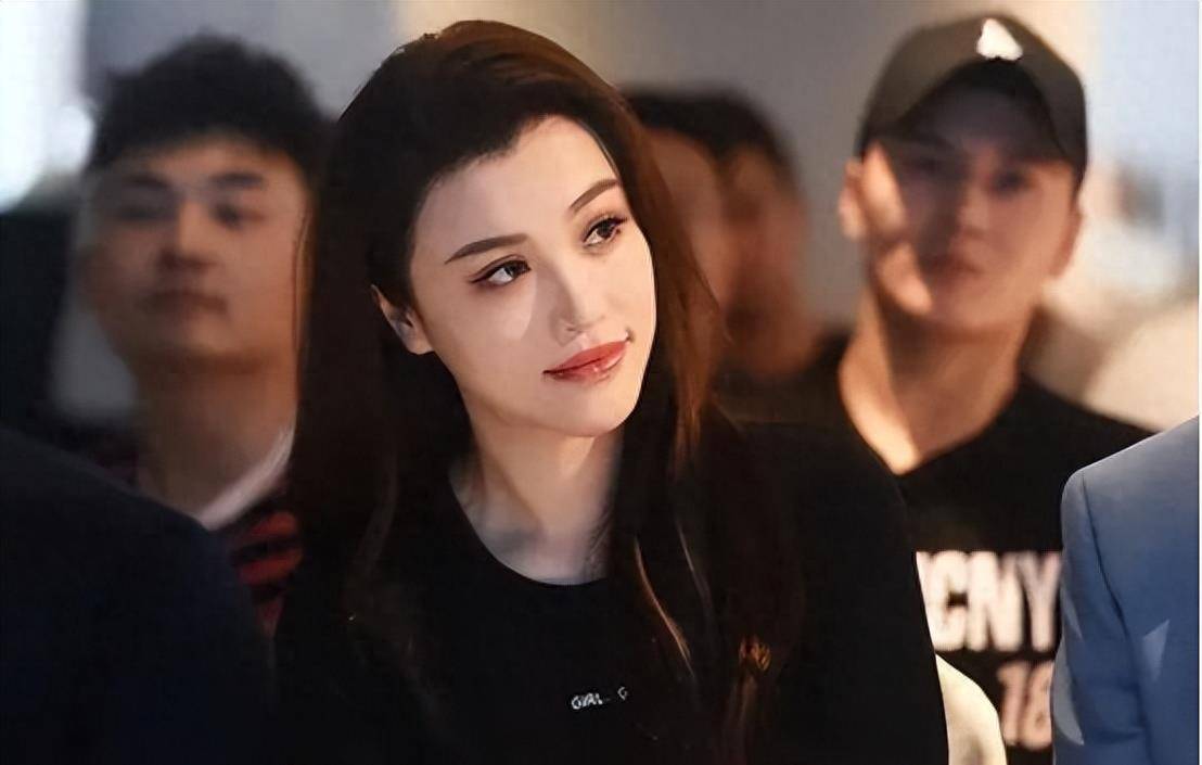 刘翔退役7年,挥别美娇妻葛天,2婚只想低调生活,40岁还未生子_吴莎