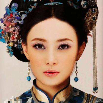纯元皇后画像现身百科,形象超用心,当纯元甄嬛同框才知有多绝!