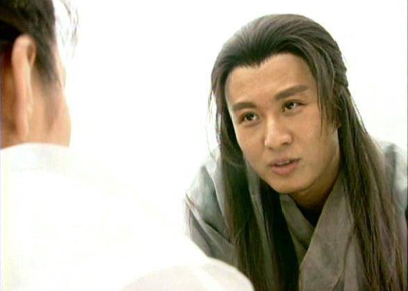 "太白金星"扮演者孙兴,把一手好牌打烂,如今在地摊讨价还价_人们_明星